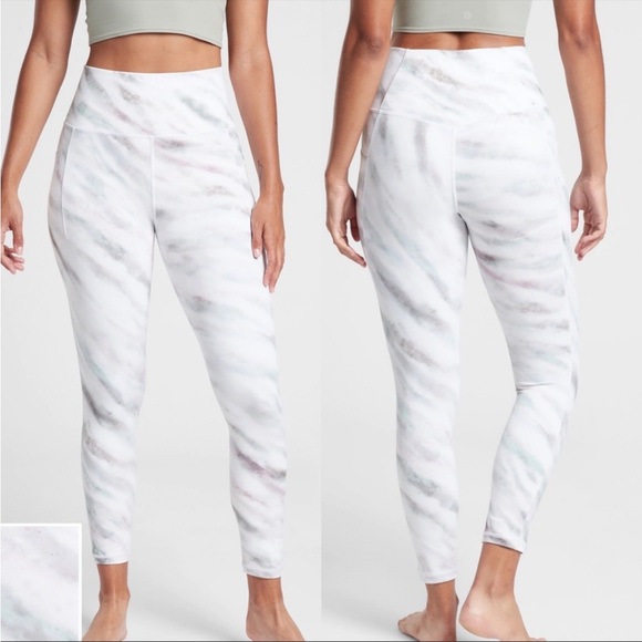 Athleta Salutation Stash II 7/8 Tight - Picture 1 of 12